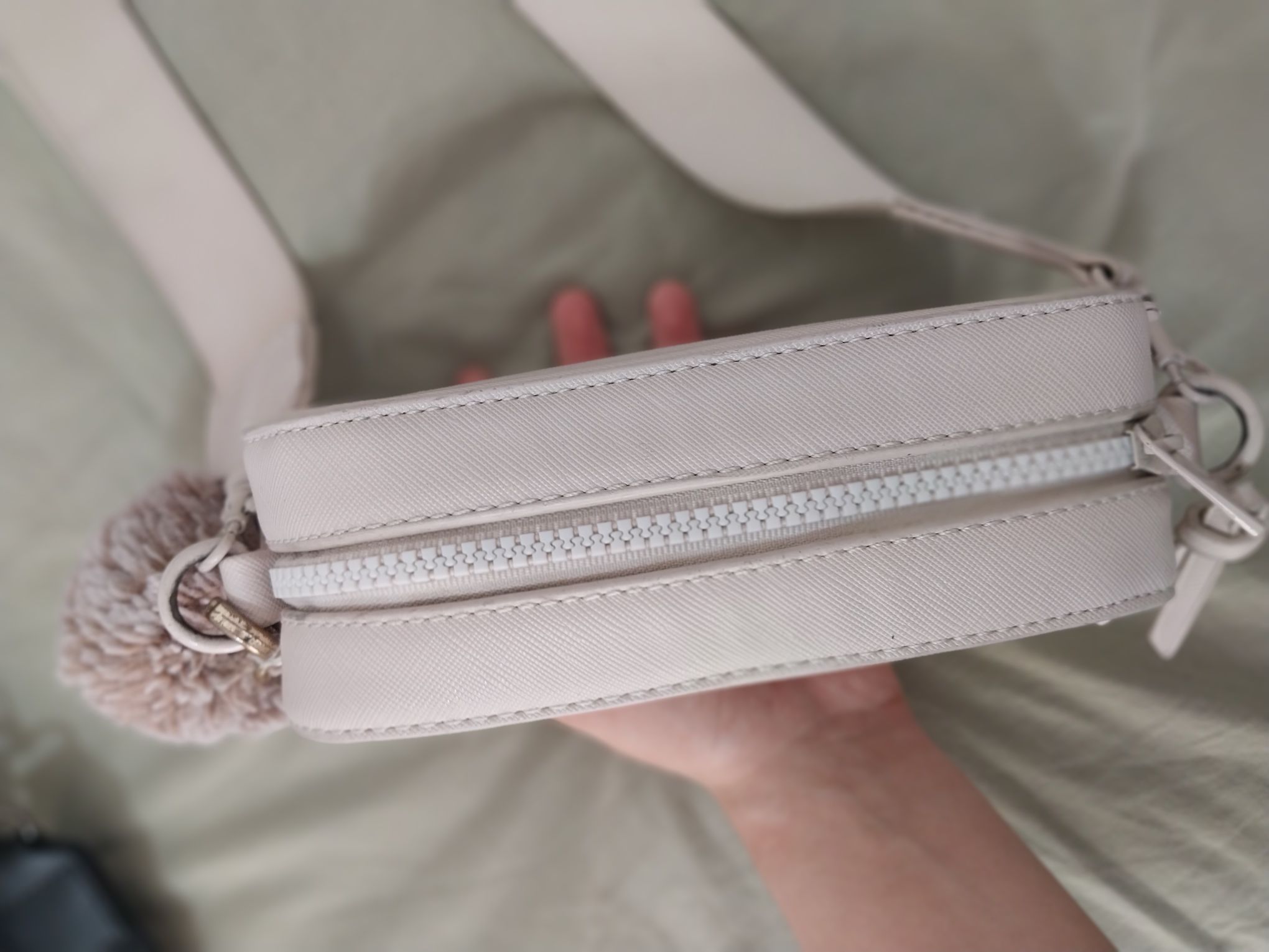 stradivarius Bej Askılı Çanta — görsel 2/4