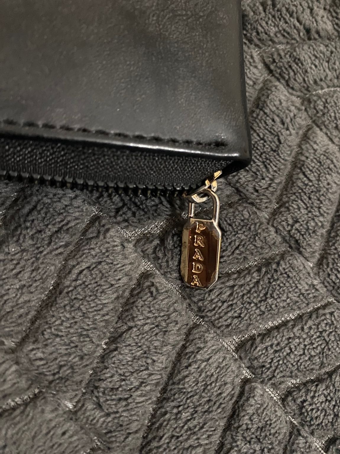 Prada Siyah Cüzdan — görsel 3/3
