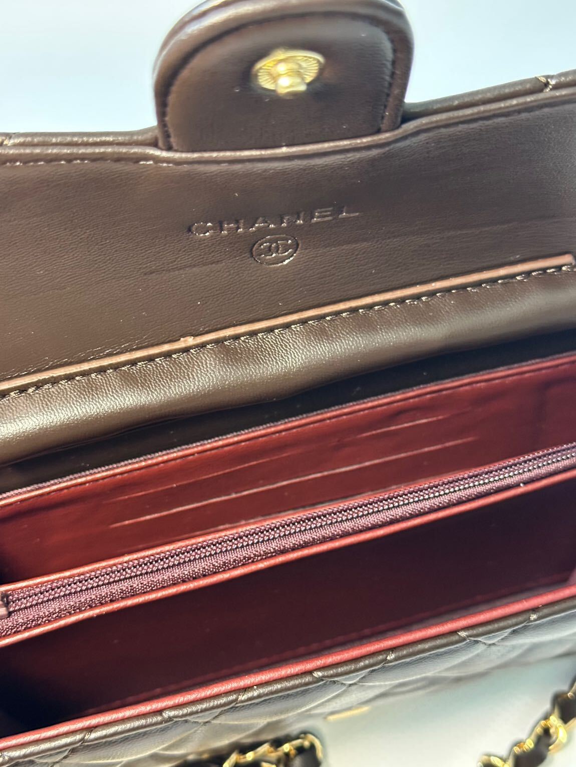 Chanel Kapitone Deri Çanta — görsel 3/4