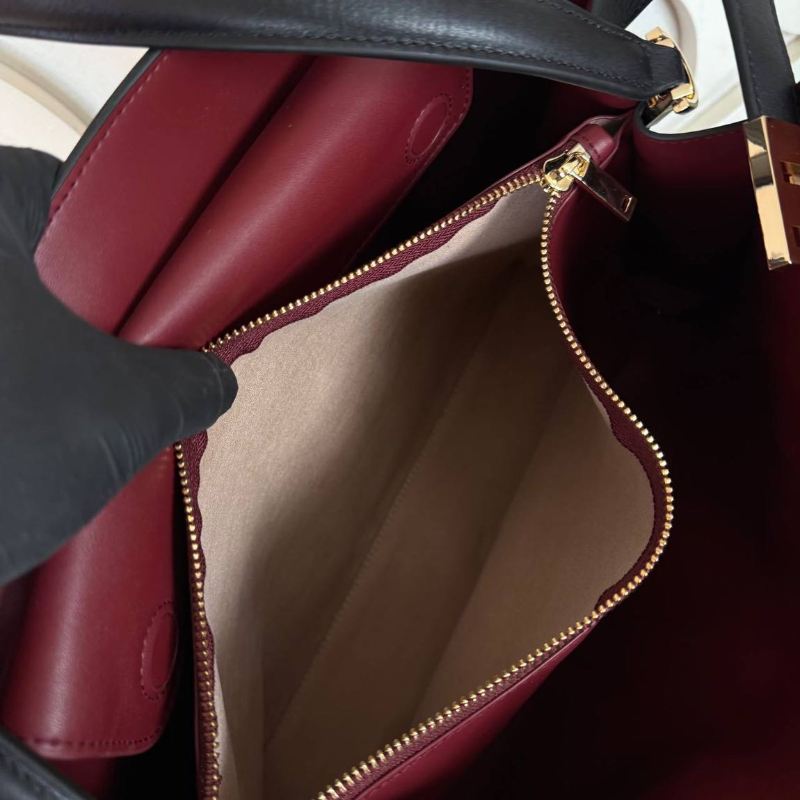 Salvatore Ferragamo Hug Soft Bag — görsel 11/15