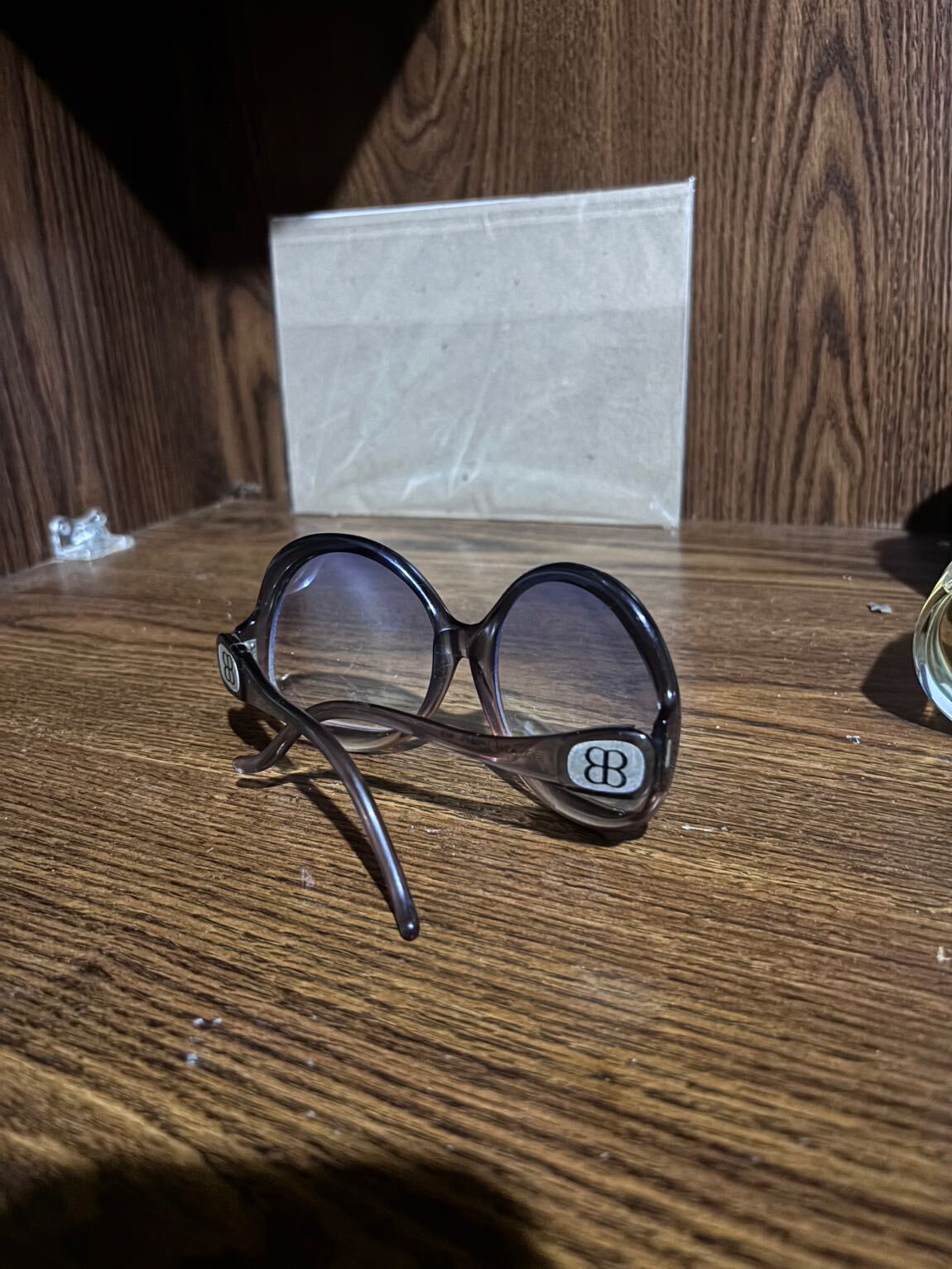 Vintage balenciaga büyük güneş gözlüğü — görsel 4/9