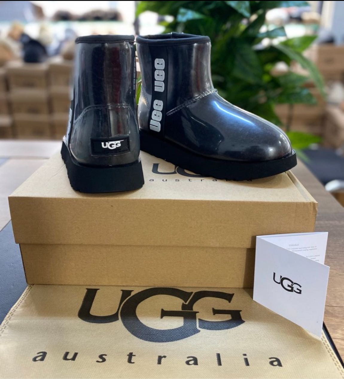 UGG Waterproof Bot — görsel 4/4
