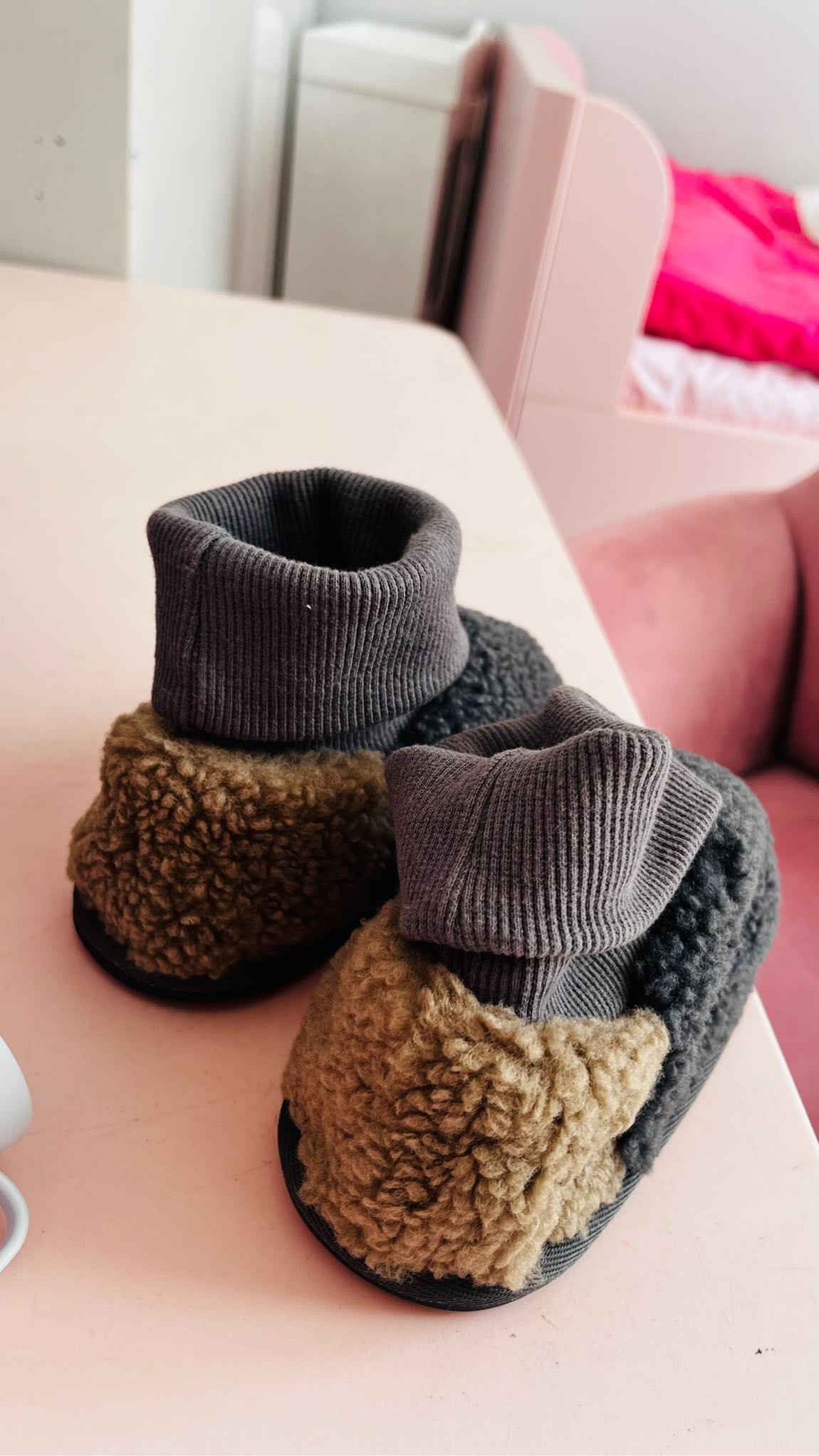 Zara Polar Ev Terliği — görsel 2/4