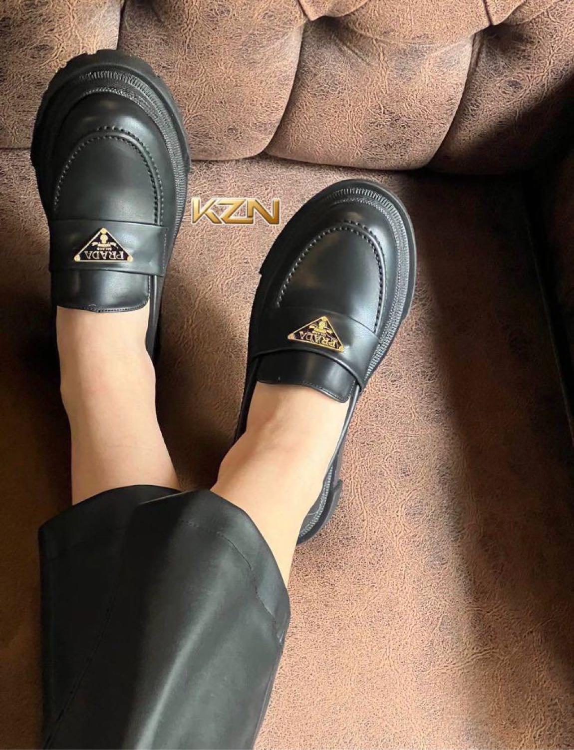 Prada Siyah Loafer Ayakkabı — görsel 2/3