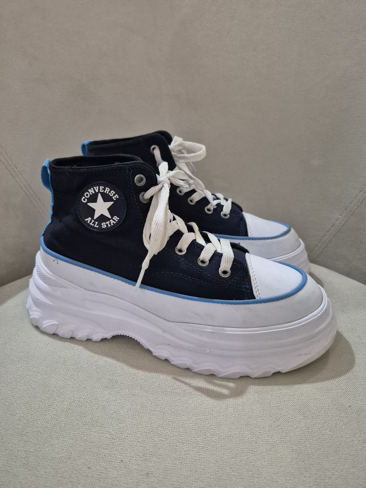 Converse Chuck Taylor Sneaker — görsel 2/8