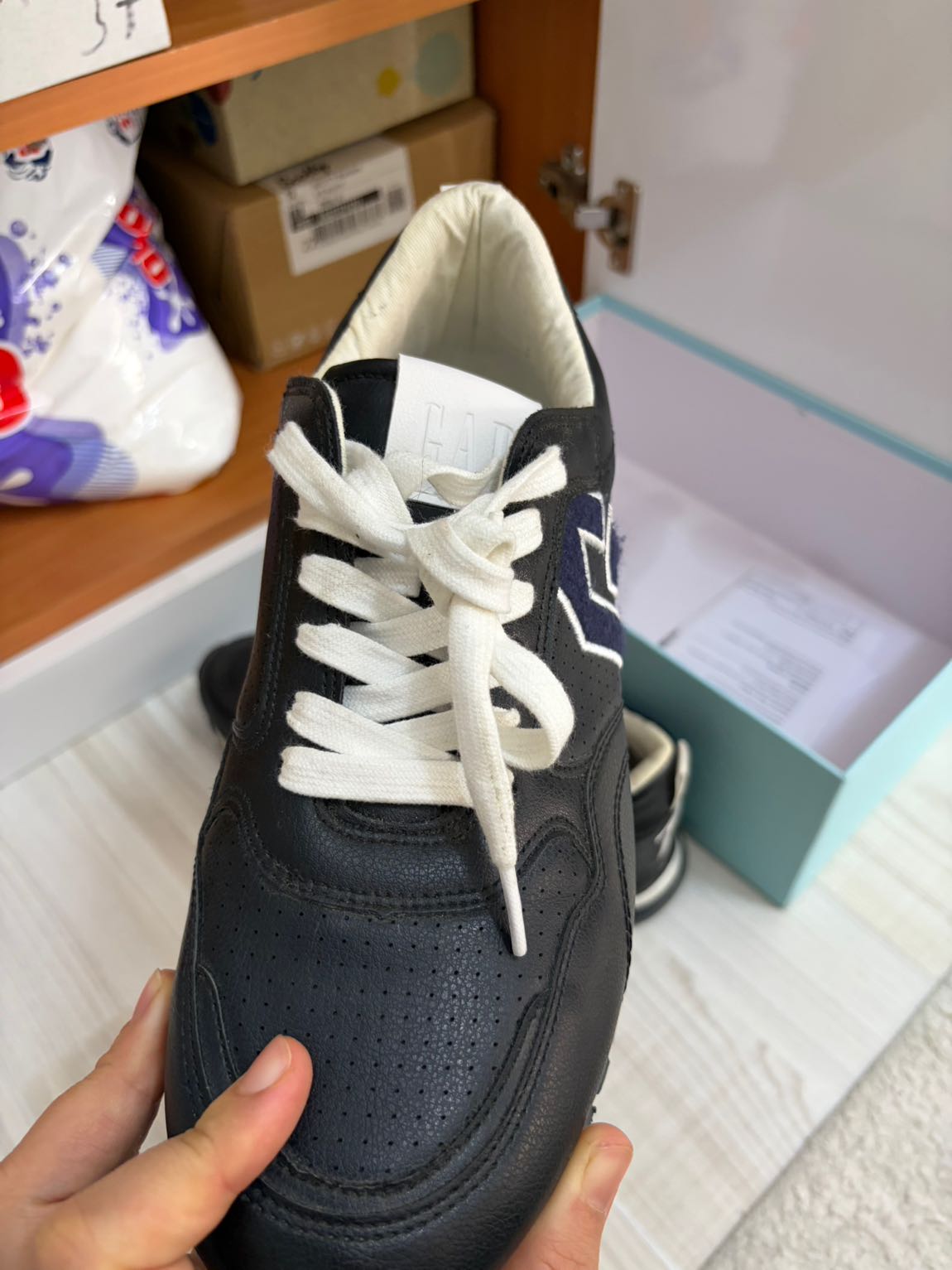 GAP Siyah Sneaker — görsel 4/5