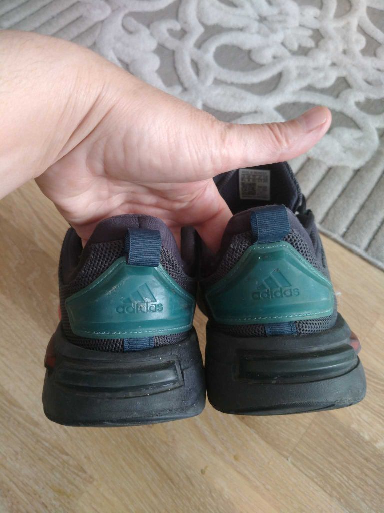 Adidas Spor Ayakkabı — görsel 4/8