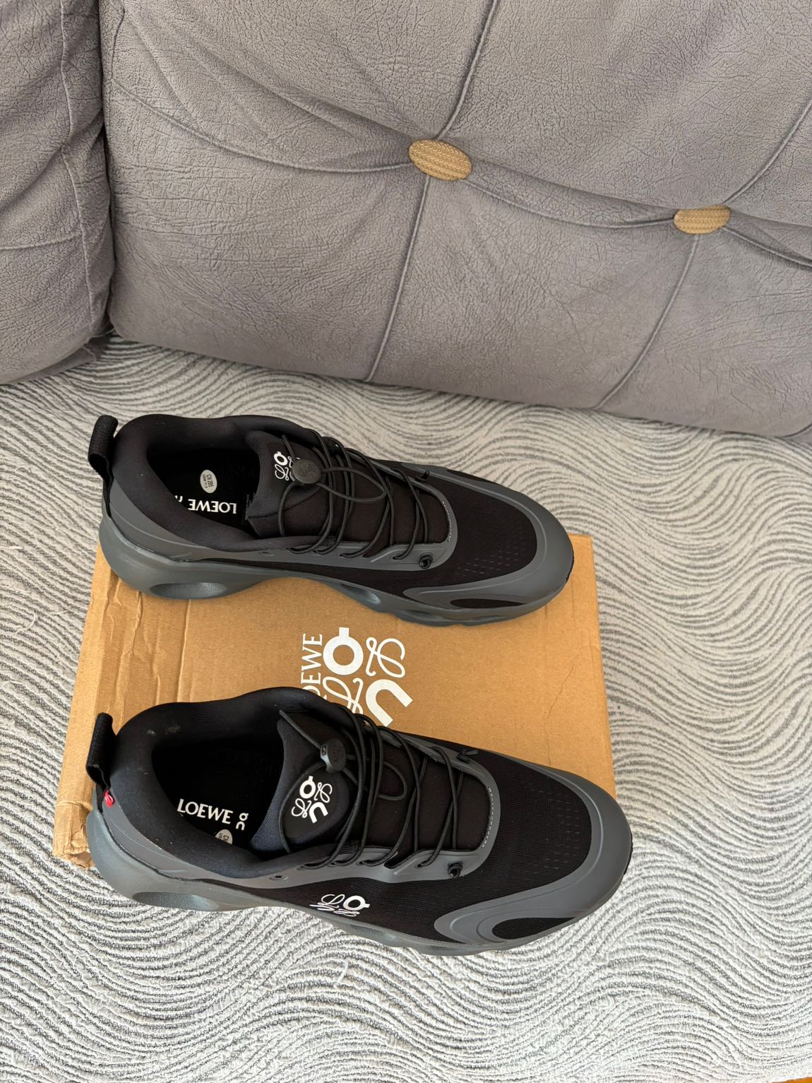 Loewe & On Cloudsolo — görsel 10/10