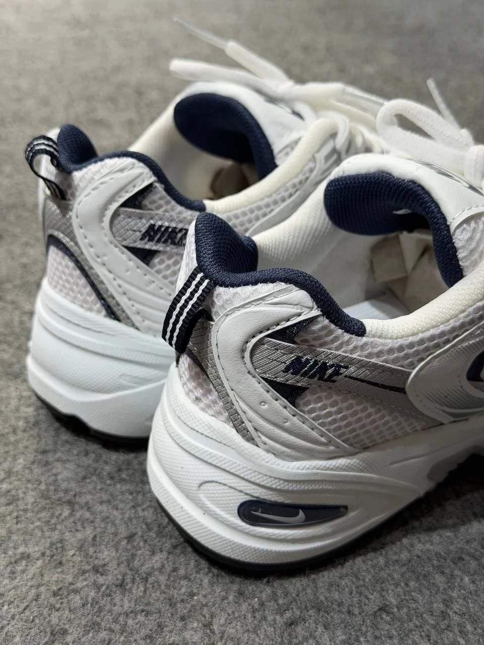 Nike 530 Beyaz Lacivert Spor Ayakkabı — görsel 4/6