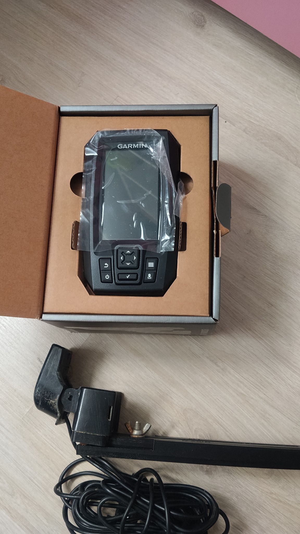 Garmin Striker Plus Balık Bulucu — görsel 2/3