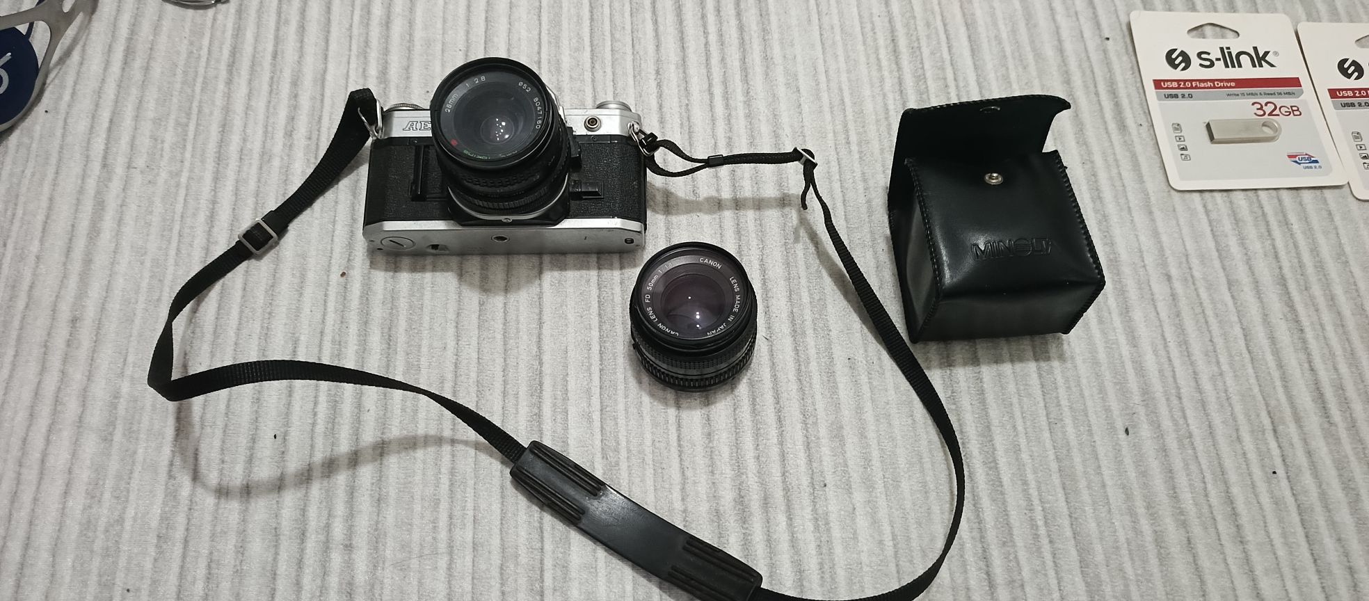 Canon AE-1 Filmli Fotoğraf Makinesi — görsel 2/8