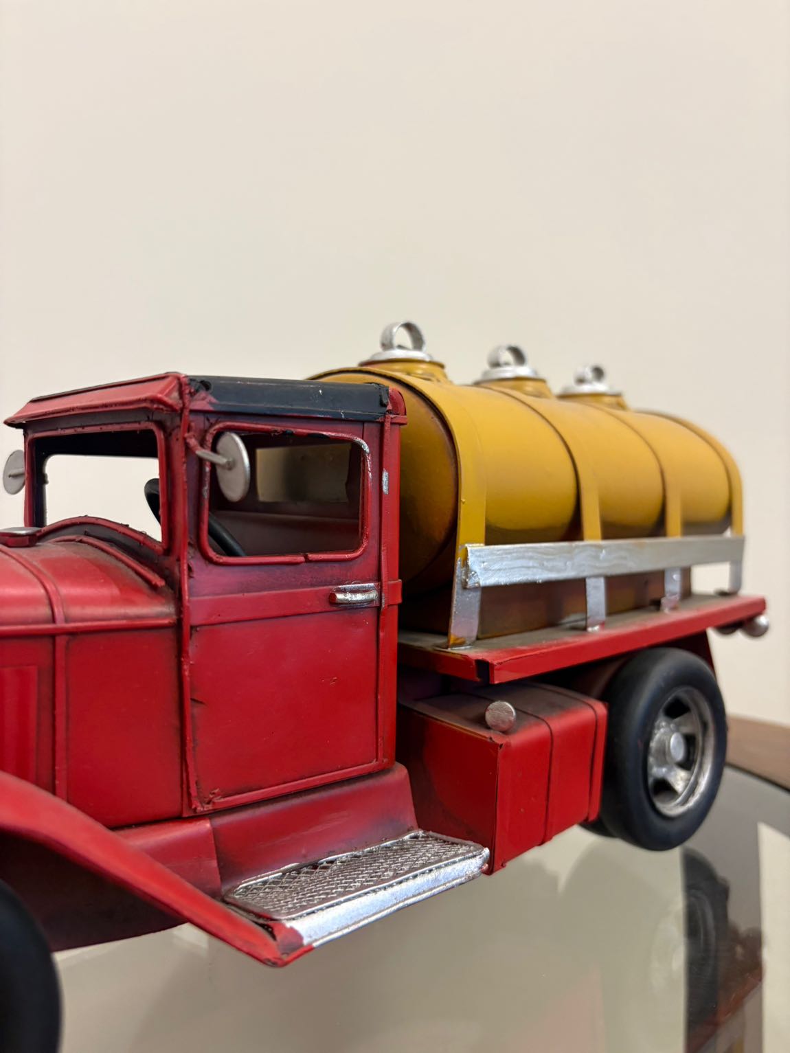 Metal Tanker Kamyon Model — görsel 4/5