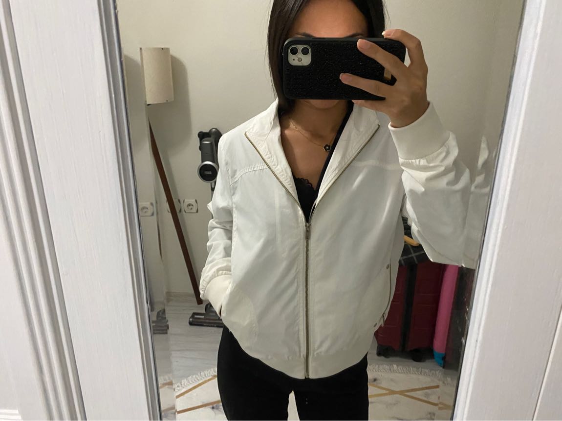 Beyaz Bomber Ceket — görsel 2/5