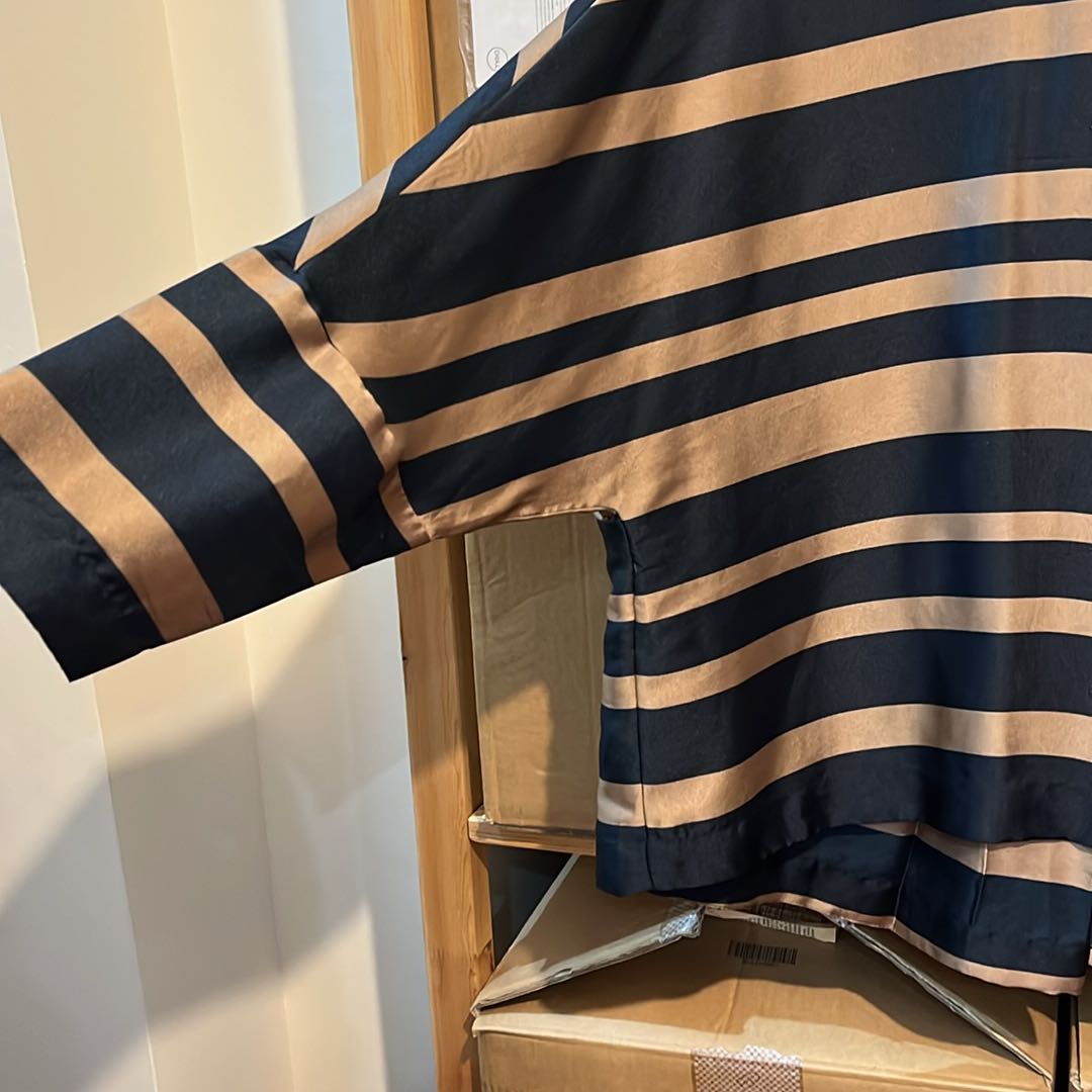 Mango M Beden Saten Çizgili Bluz — görsel 3/8