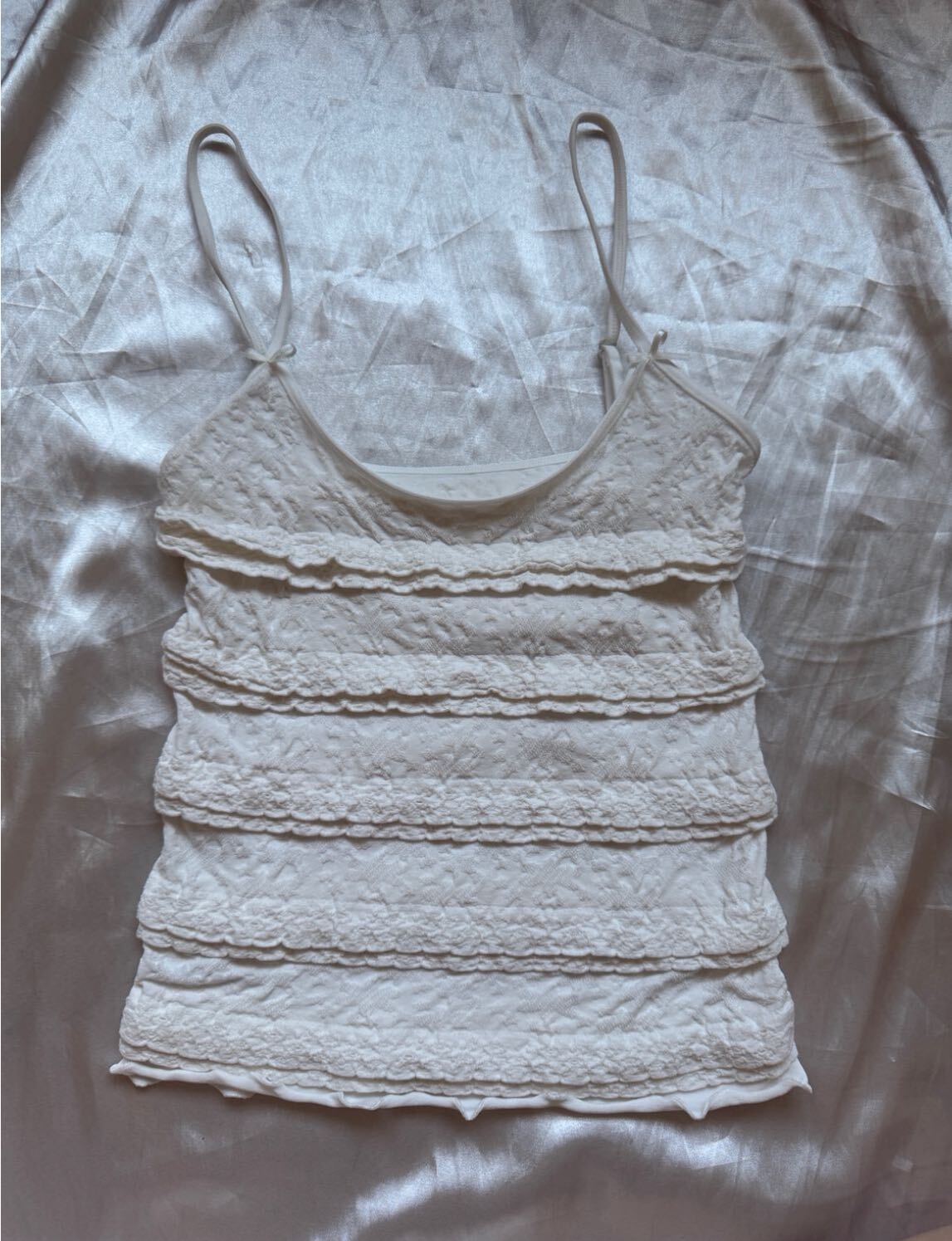 Urban Outfitters ruffle top — görsel 4/6
