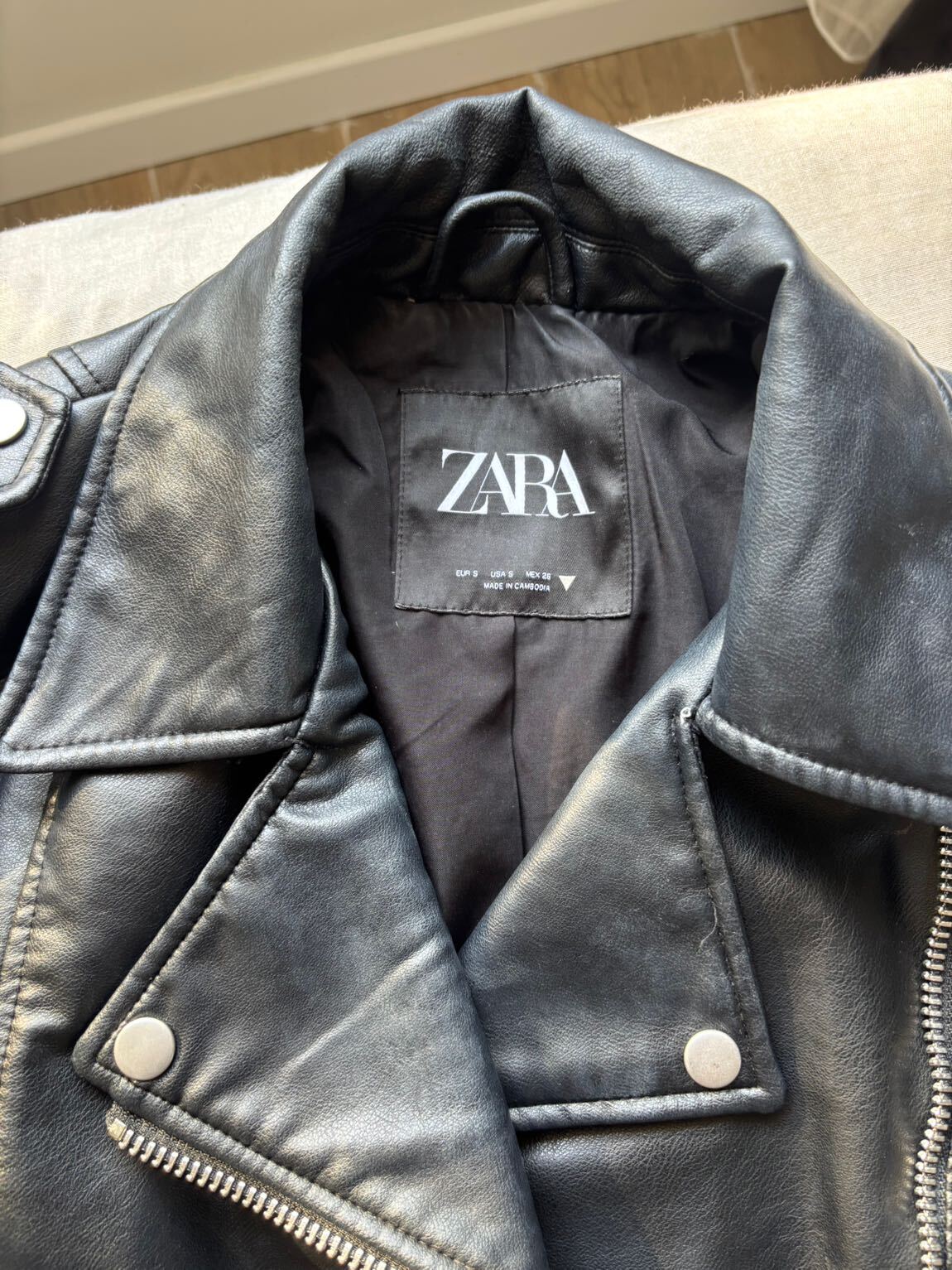 Zara Siyah Deri Ceket — görsel 4/6