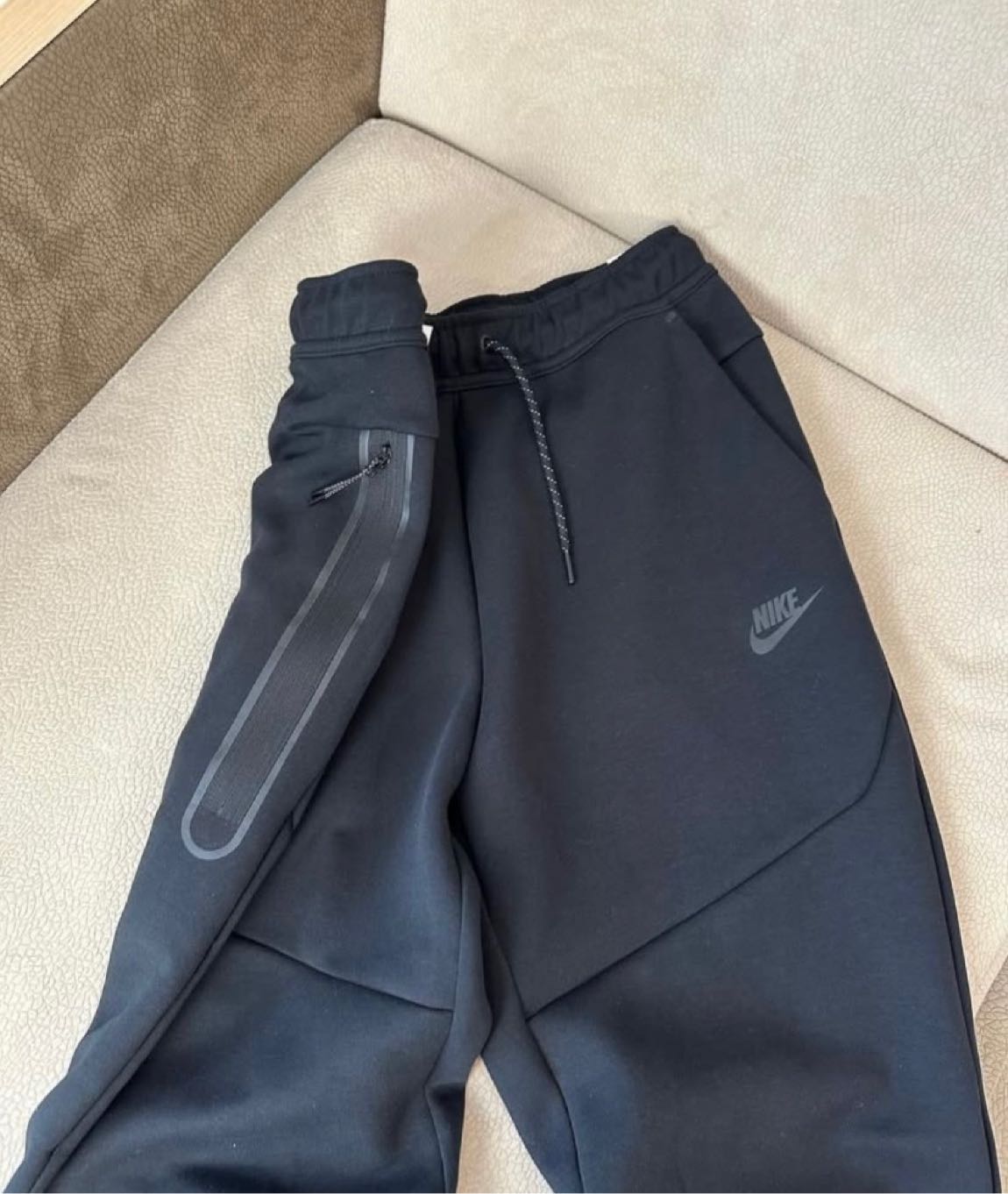 Tech Fleece Eski Sezon Jogger — görsel 2/2