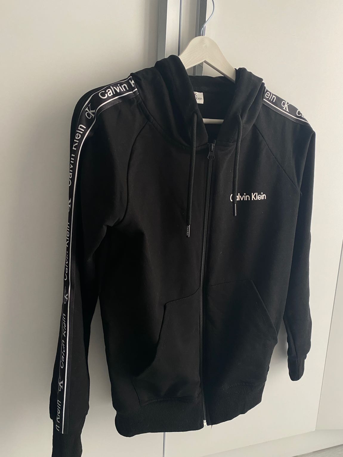 Calvin Klein takım — görsel 6/6