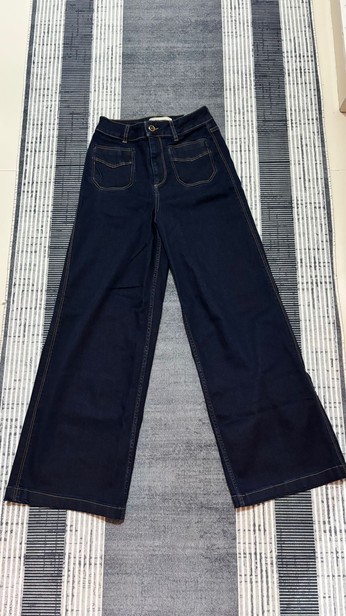 Lacivert Geniş Paça Kot Pantolon — görsel 3/7
