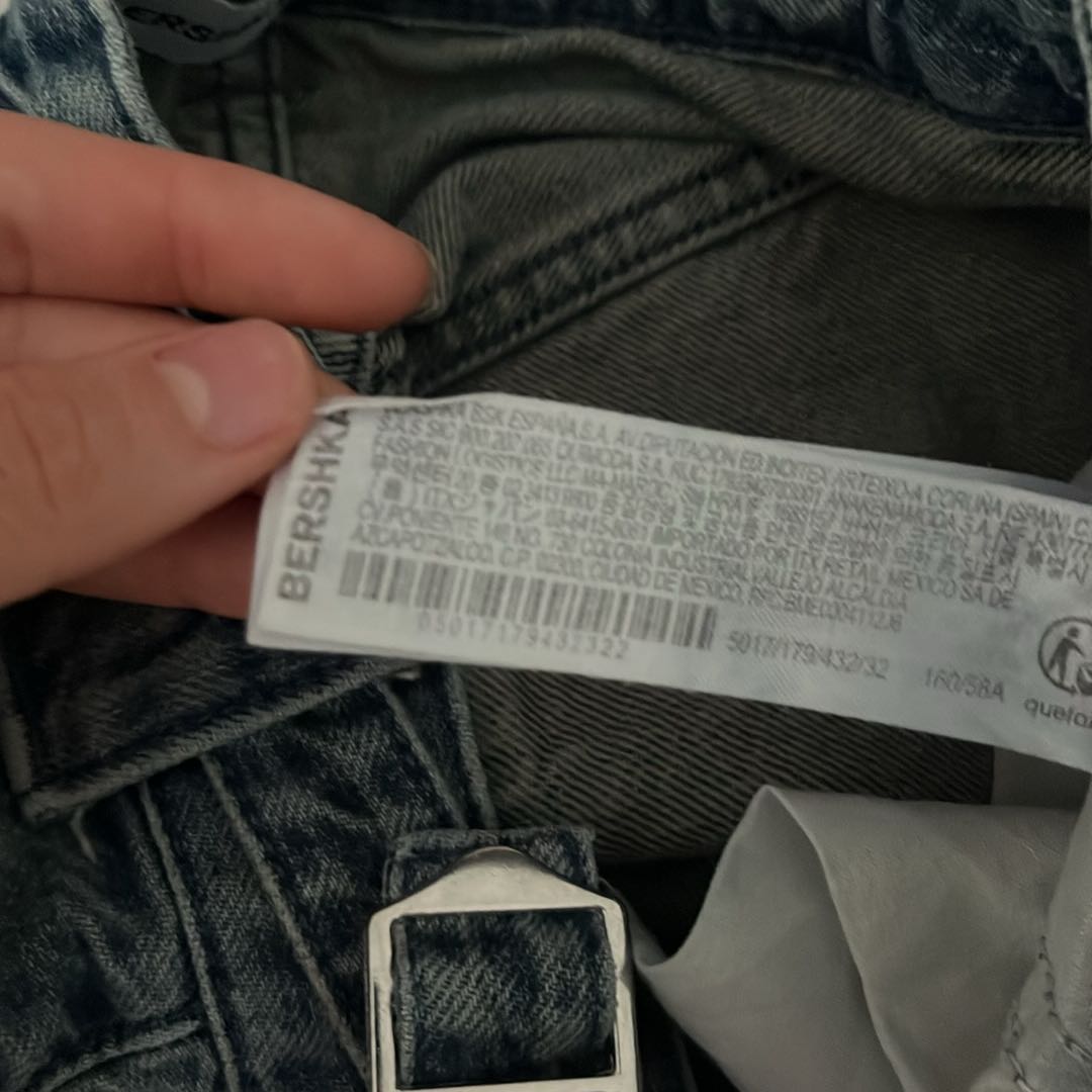 Bershka Geniş Paça Kot Pantolon — görsel 4/4