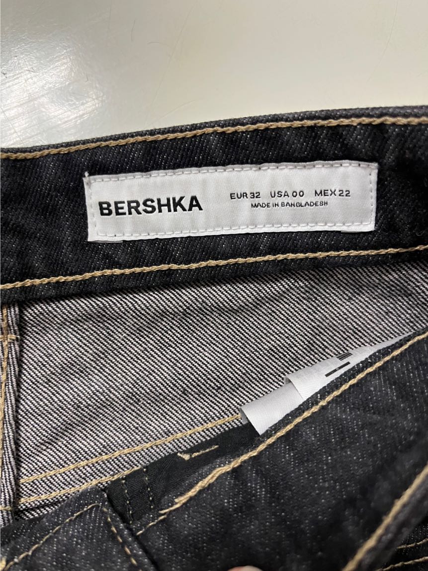 Bershka Siyah Baggy Pantolon — görsel 2/6