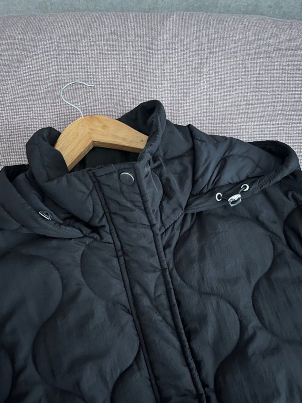 Stradivarius kapitone mont — görsel 3/4