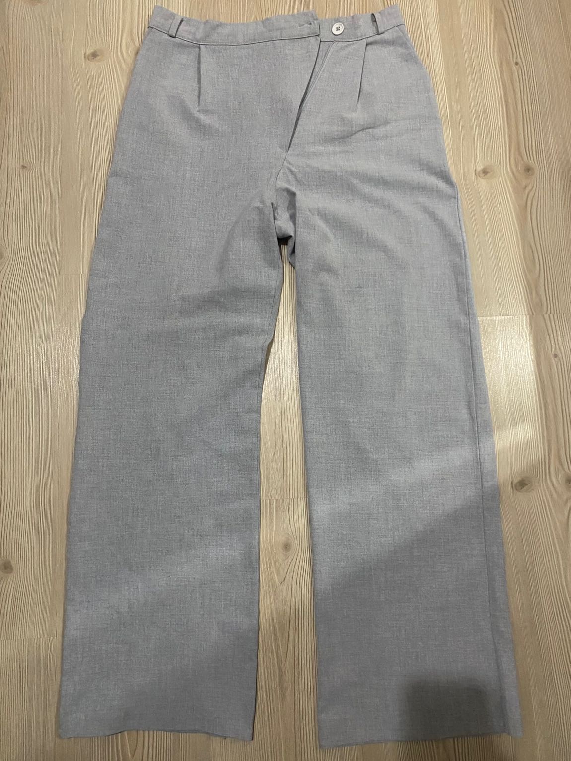 Temiz gri kumaş pantalon — görsel 2/5