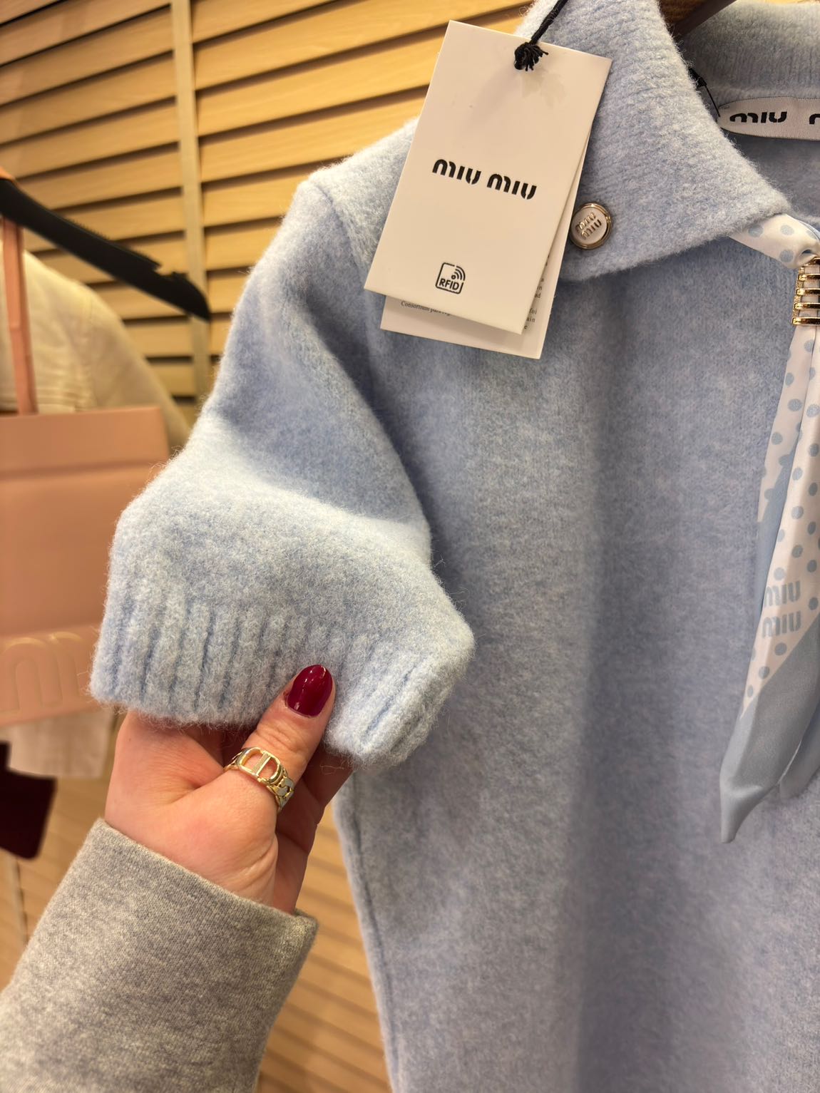 Miu Miu Polo Yaka Fularlı Yünlü T-shirt — görsel 5/5