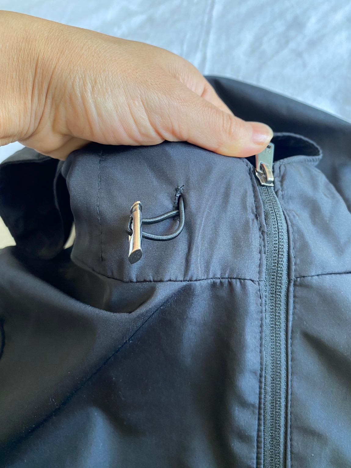 Armani Exchange Siyah Mont — görsel 3/4