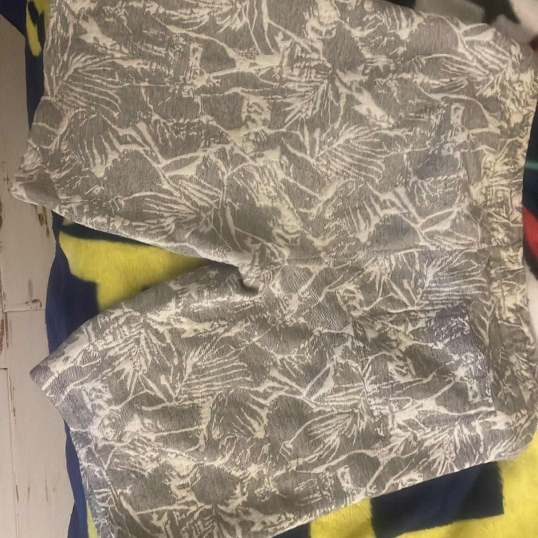 Gri Desenli Spor Şort — görsel 4/4