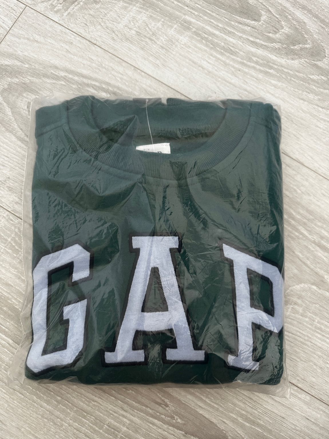 GAP Sweatshirt — görsel 2/5