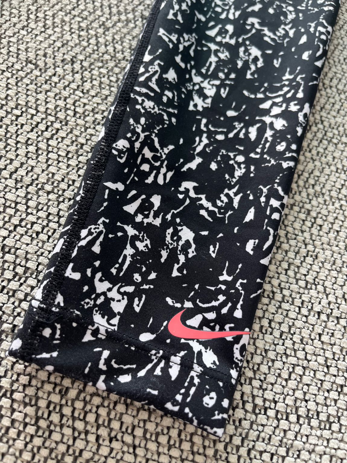Nike Desenli Tayt — görsel 2/6