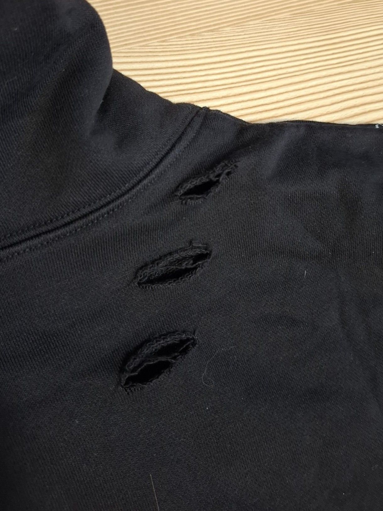 Valley Dreams Siyah Kapüşonlu Sweatshirt — görsel 8/11