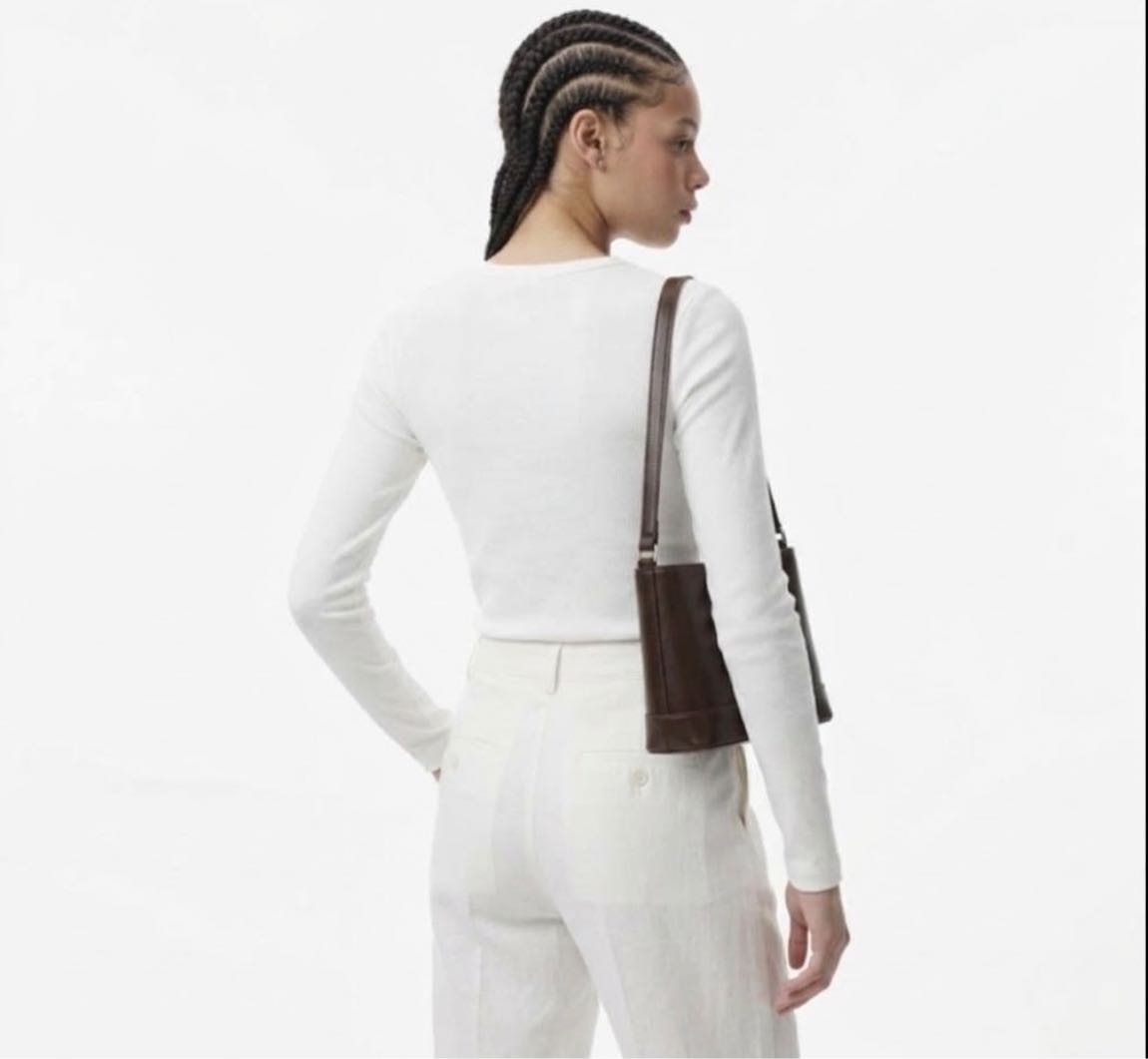 Calvin klein — görsel 2/3