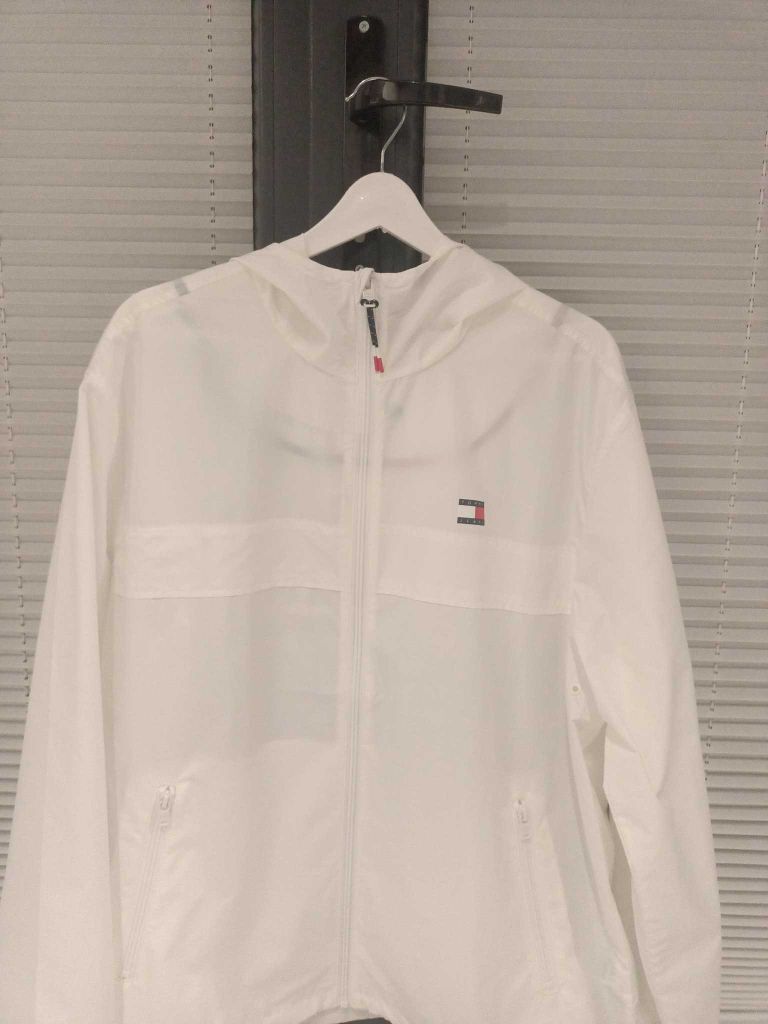 Tommy Hilfiger Beyaz Rüzgarlık — görsel 2/9