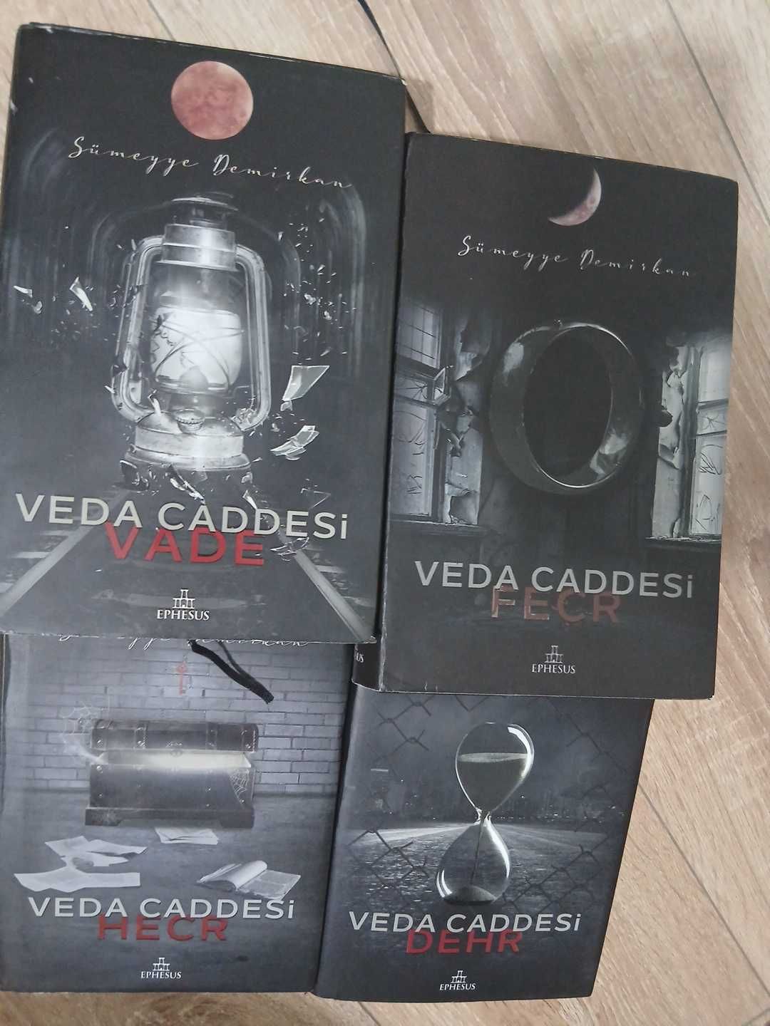 Veda Caddesi Kitap Seti — görsel 3/3