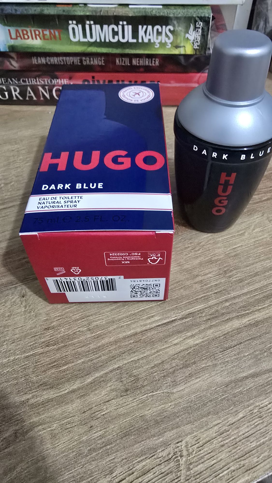 Hugo Boss Dark Blue Parfüm — görsel 2/5