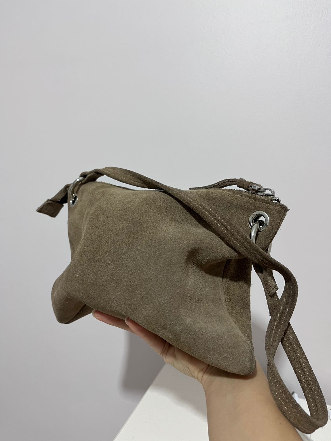 Pull and Bear Süet Omuz Çantası — görsel 2/6