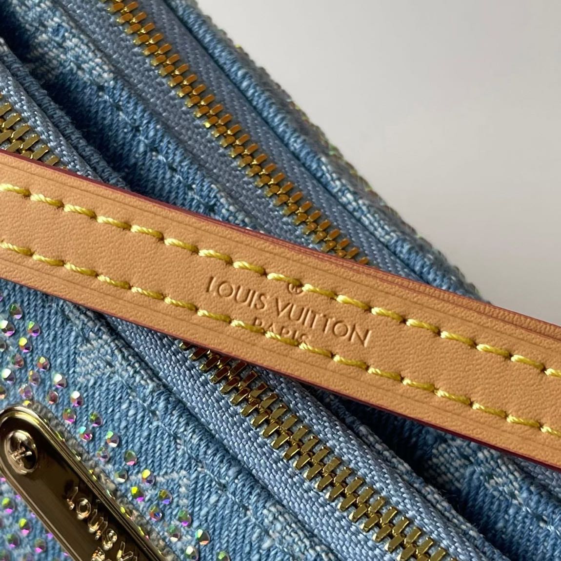 Louis Vuitton Pull & Bear Çanta — görsel 6/8