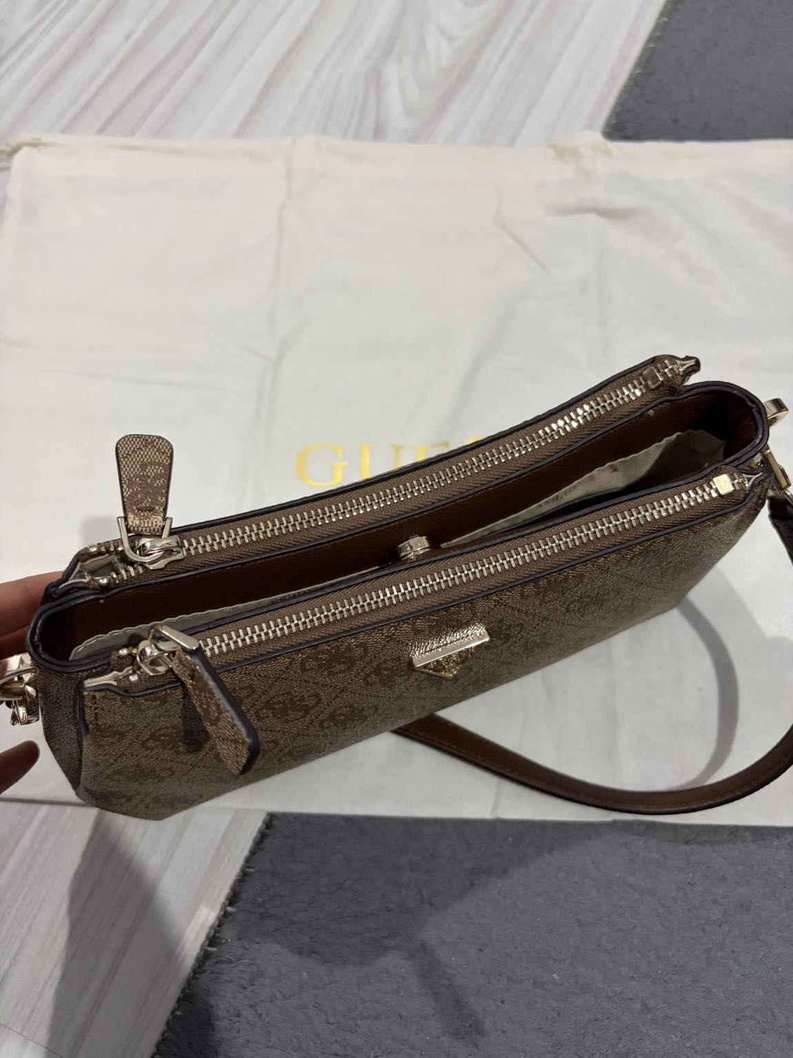 Guess orijinal çanta — görsel 8/11
