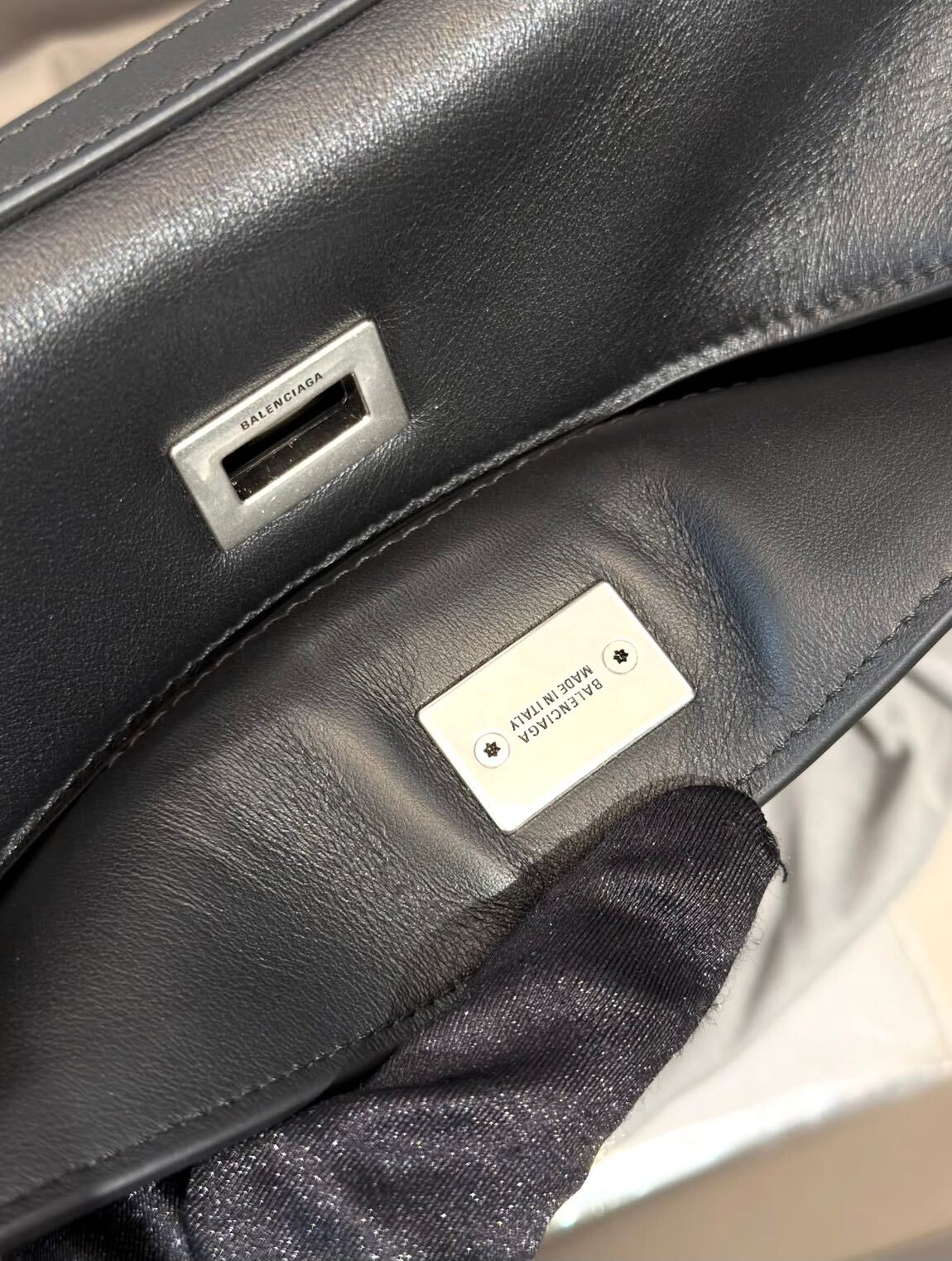 Balenciaga Rodeo Medium Small Bag — görsel 8/20