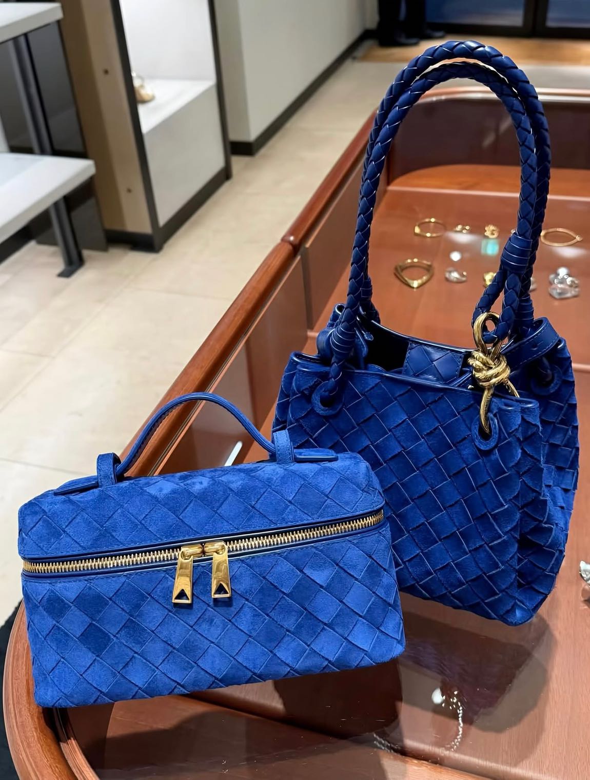 Bottega Veneta Parachute Bag — görsel 3/5