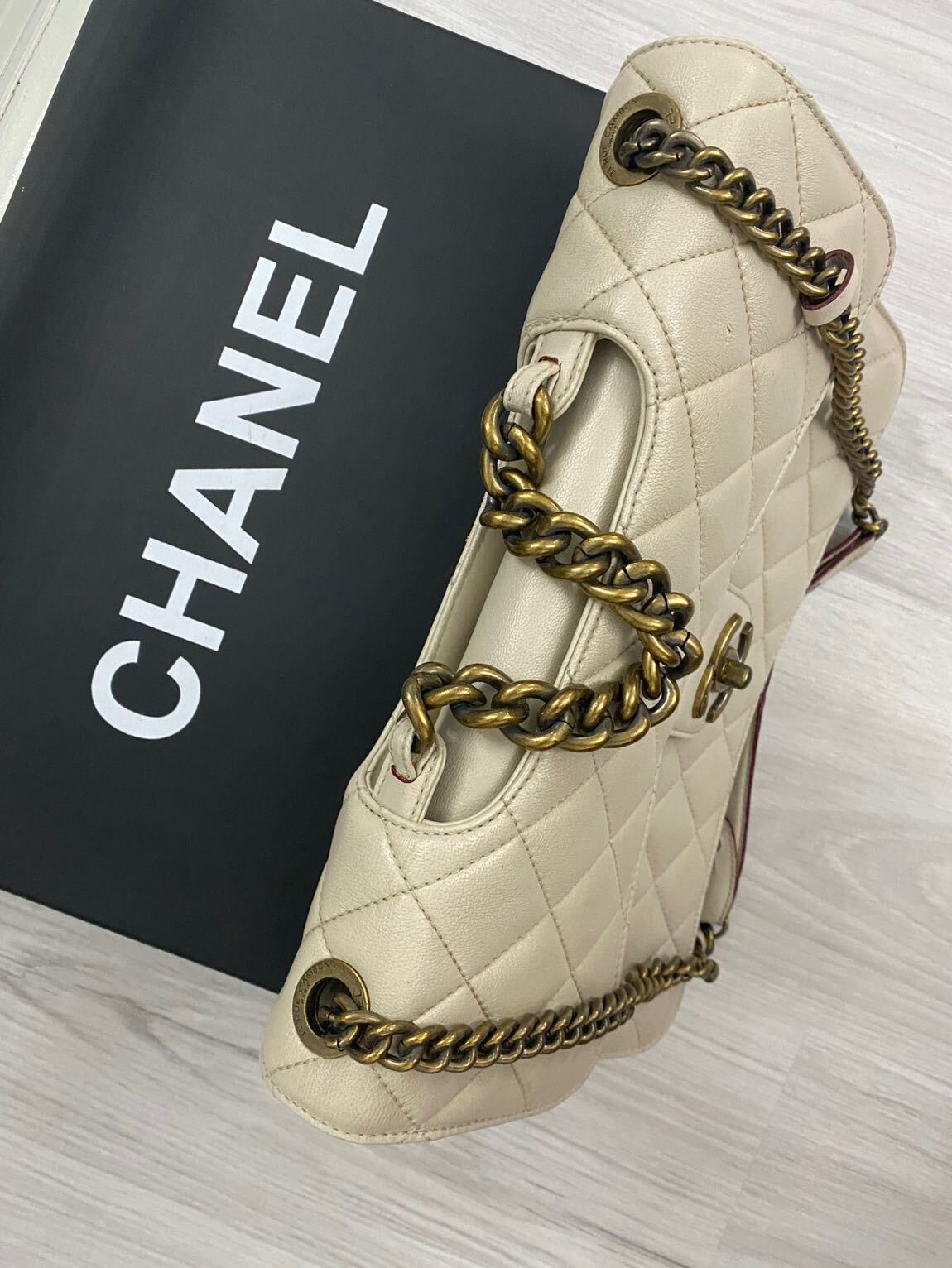 Chanel Krem büyük Omuz Çantası — görsel 10/11