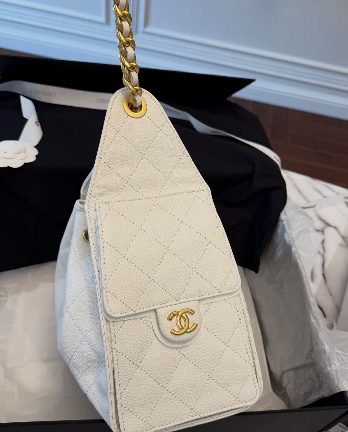 Chanel Hobo Bag — görsel 4/17