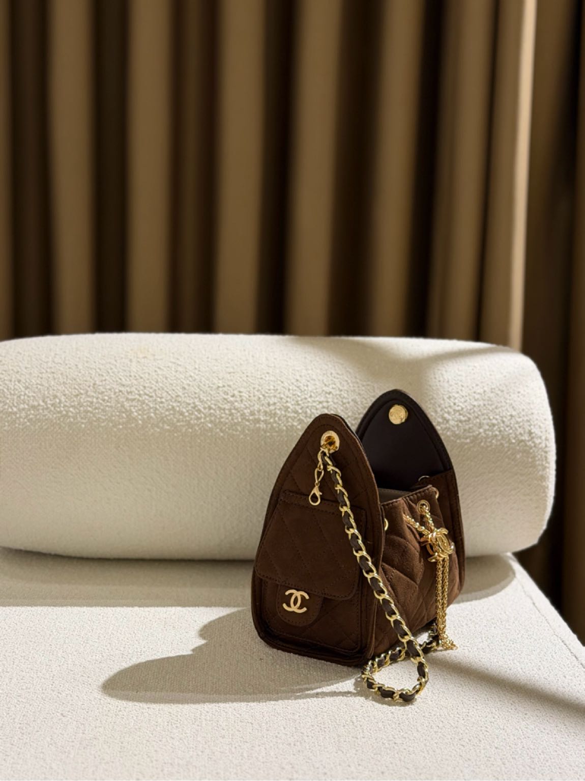 Chanel süet 25 mini — görsel 3/20