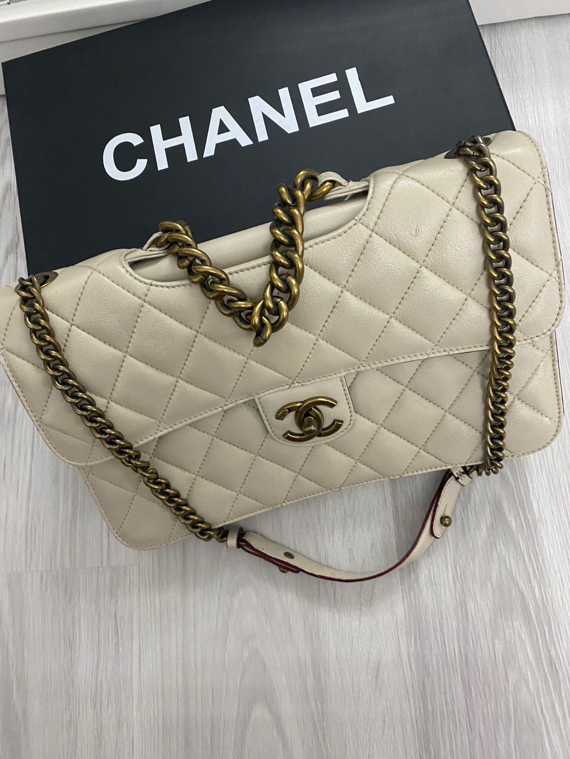 Chanel Krem büyük Omuz Çantası — görsel 5/11