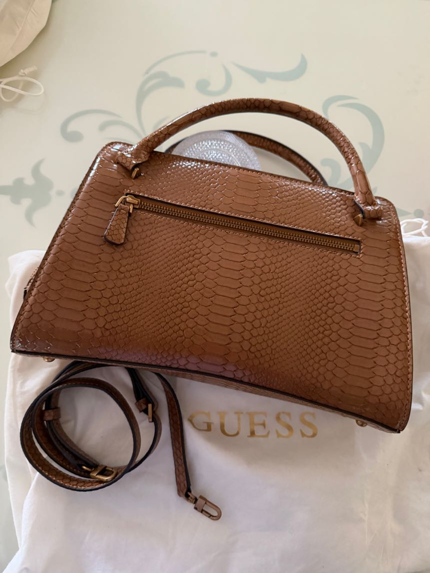 Guess açık kahve parlak Omuz Çantası — görsel 2/2