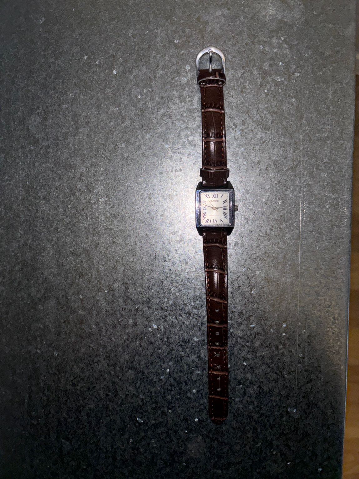 Casio Deri saat — görsel 3/4