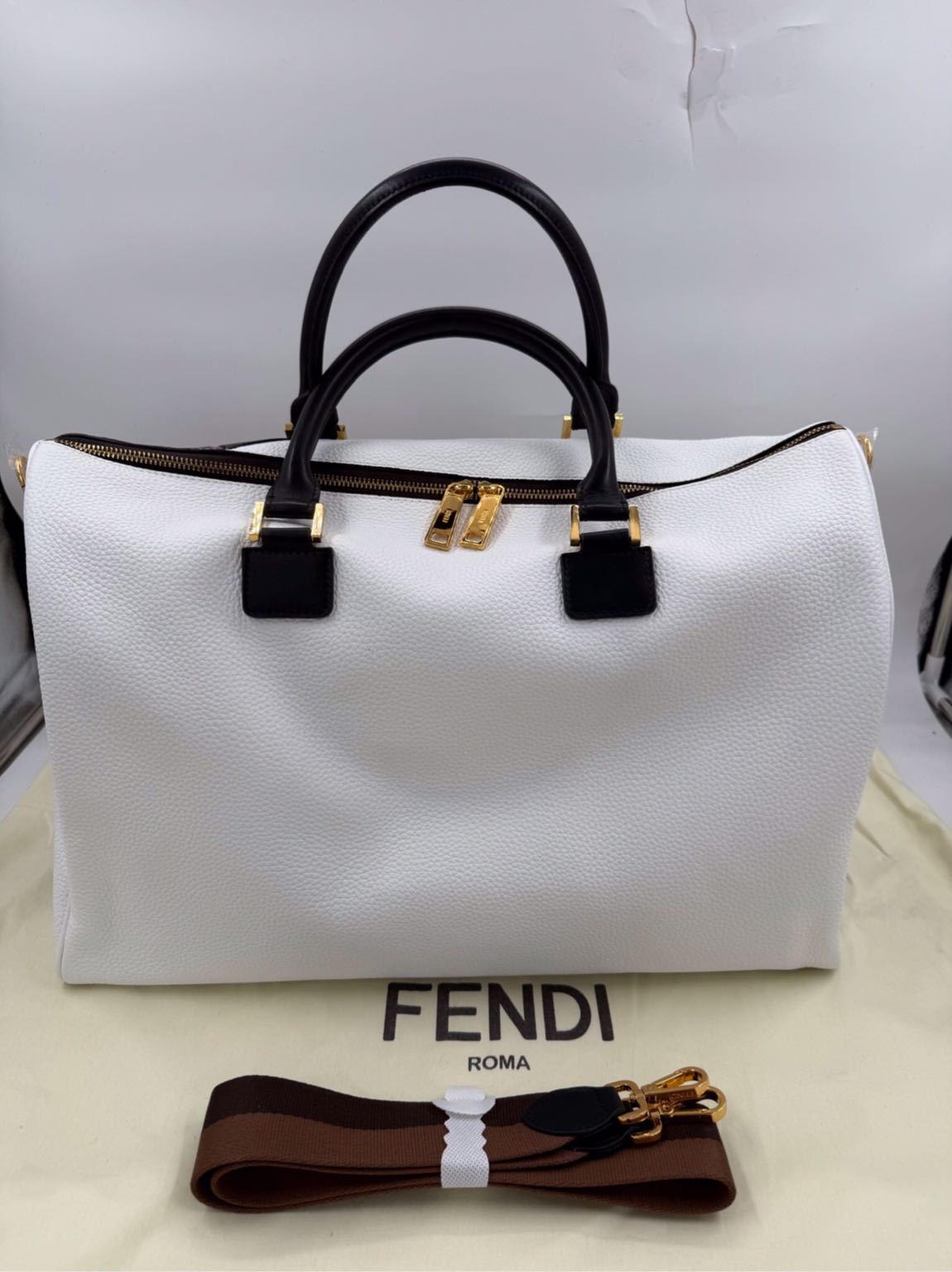 Fendi valiz — görsel 2/8