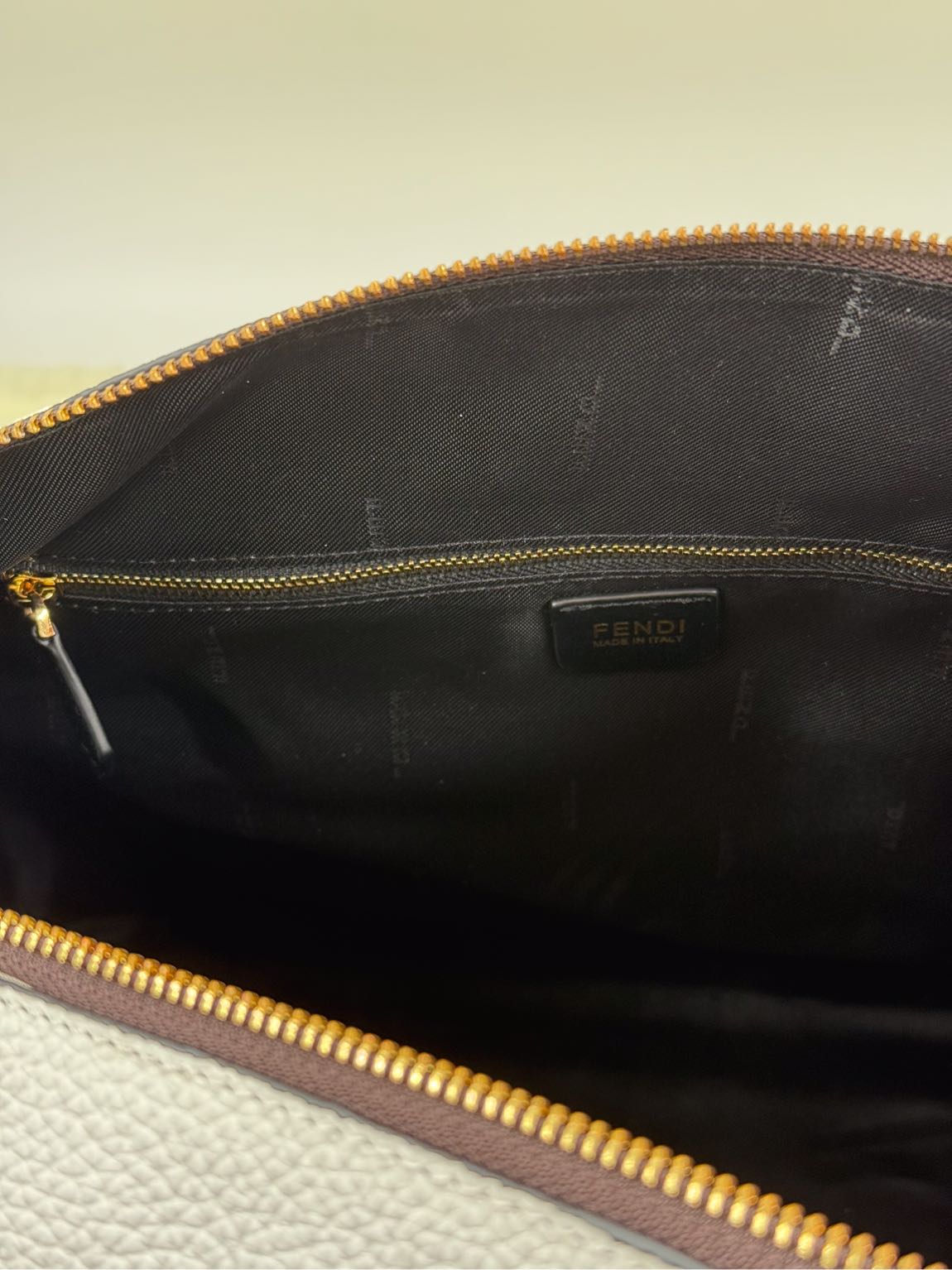 Fendi valiz — görsel 8/8